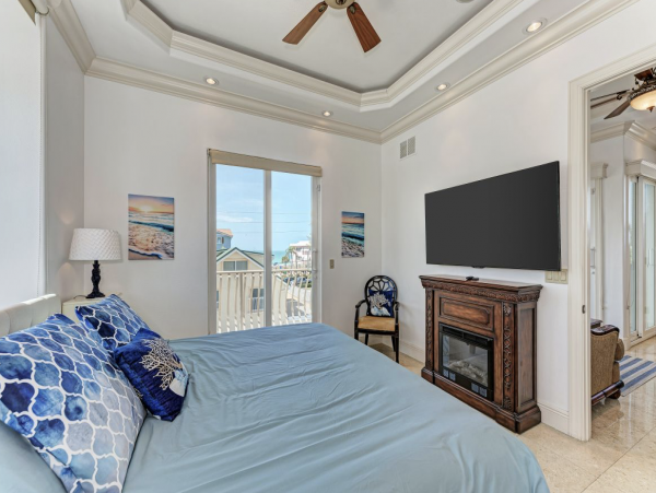 Luxury Anna Maria Island Vacation Home Sleeps 8